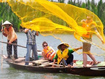 Hoi An Countryside Bike, Riding Buffalo and Basket Boat with Meal