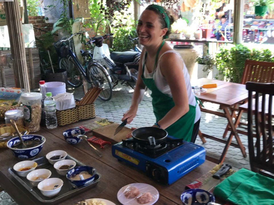 Cours de cuisine dans la cocoteraie de Cam Thanh avec visite du marché