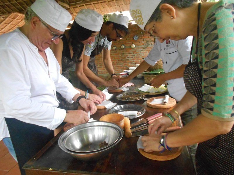 Cooking Class with Market and Eco Fishing Tour in Cam Thanh Village