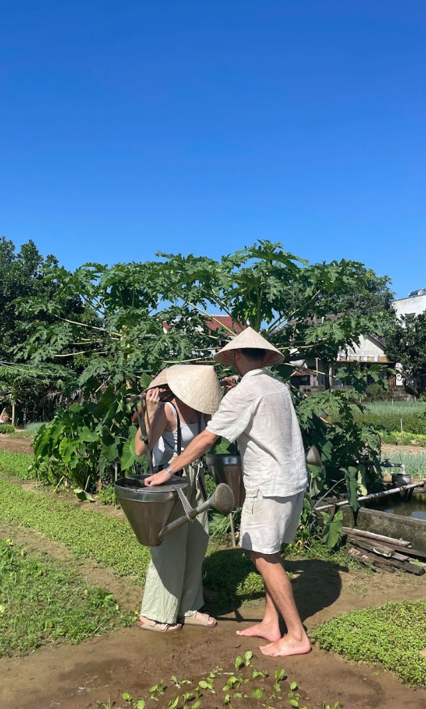 Family-Run Vietnamese Cooking Experience in Tra Que Village