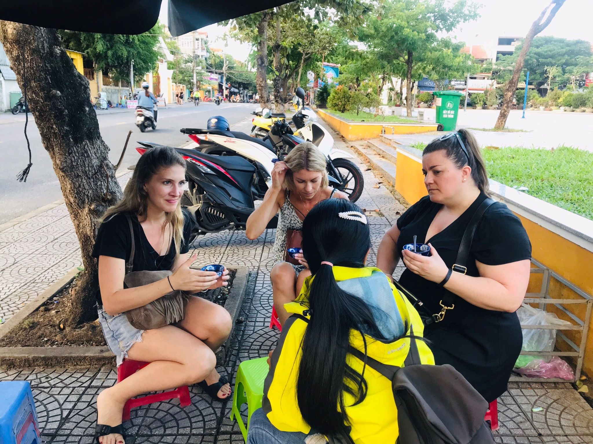 Hoi An Unique Street Food Tour