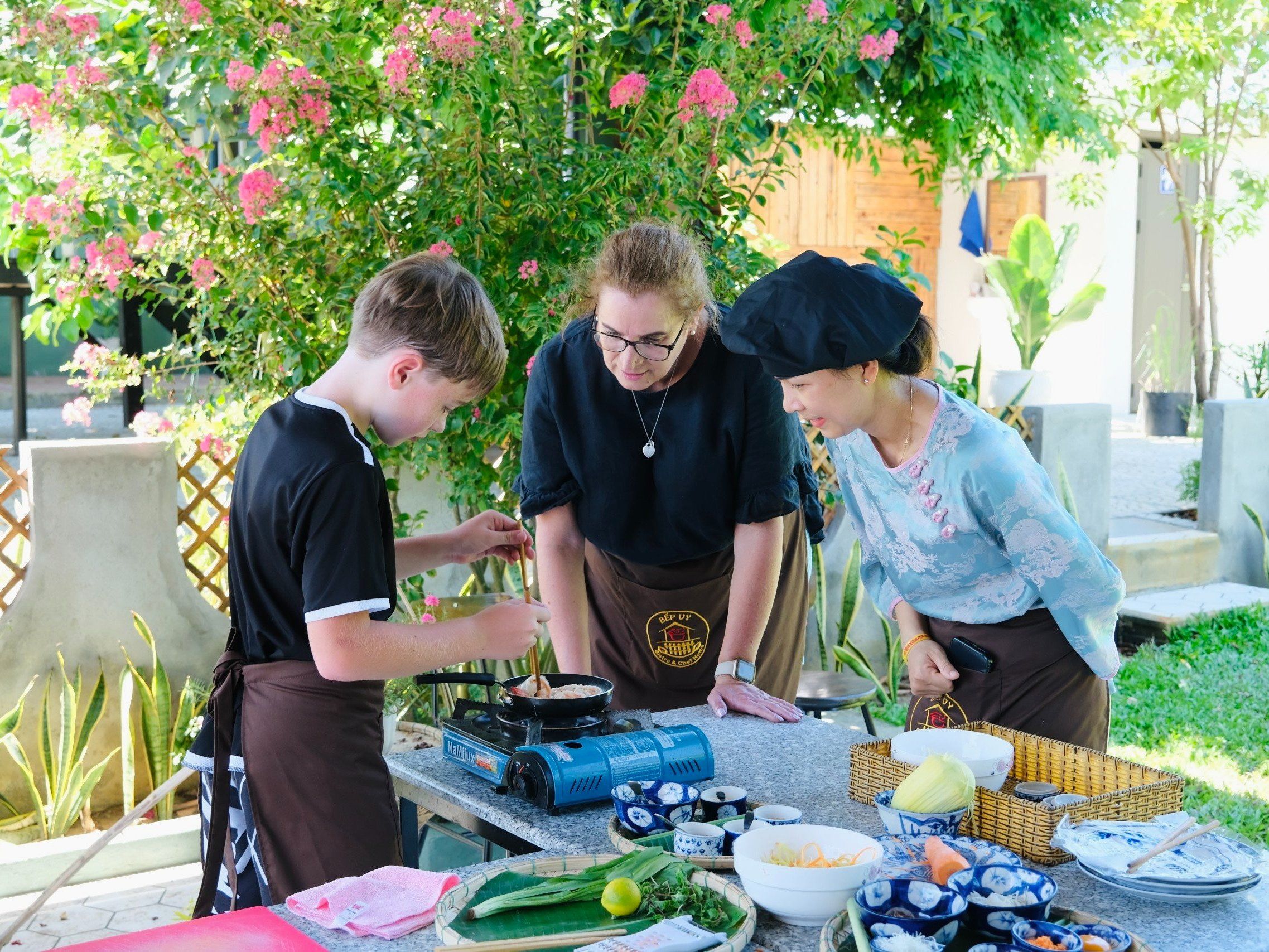 Hoi An Vespa Culinary Journey – Market Tour, Village Visit & Cooking Class