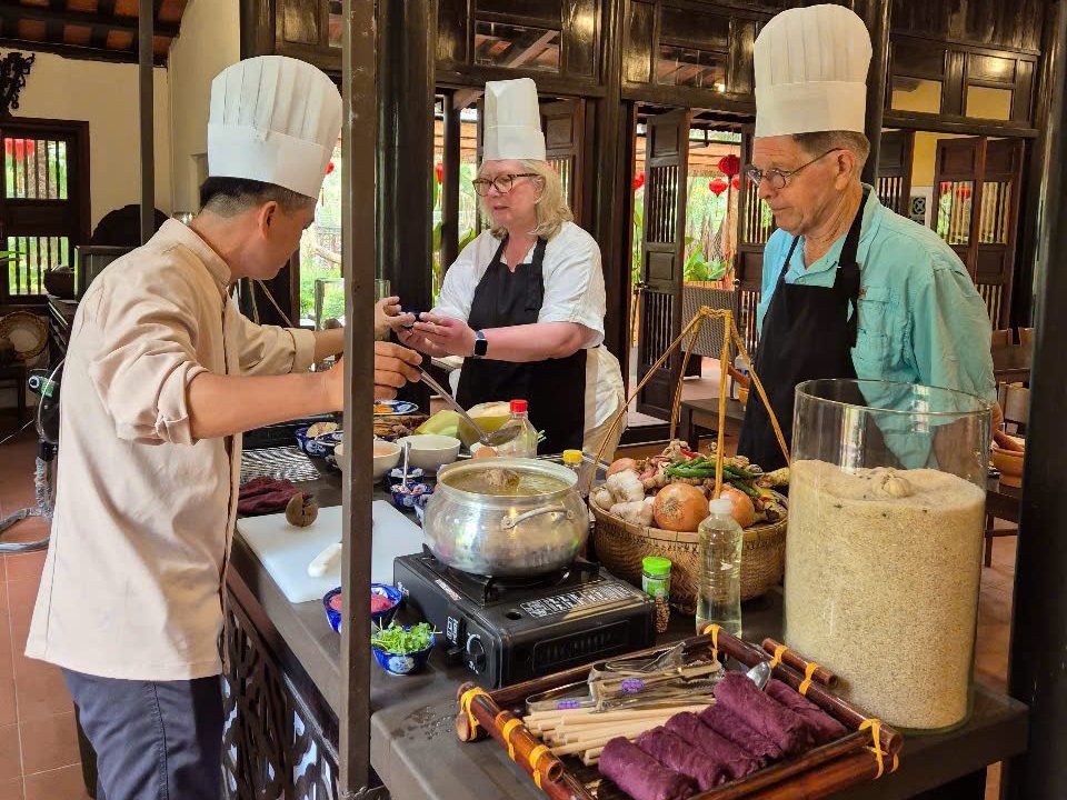 Hoi An Vespa Culinary Journey – Market Tour, Village Visit & Cooking Class