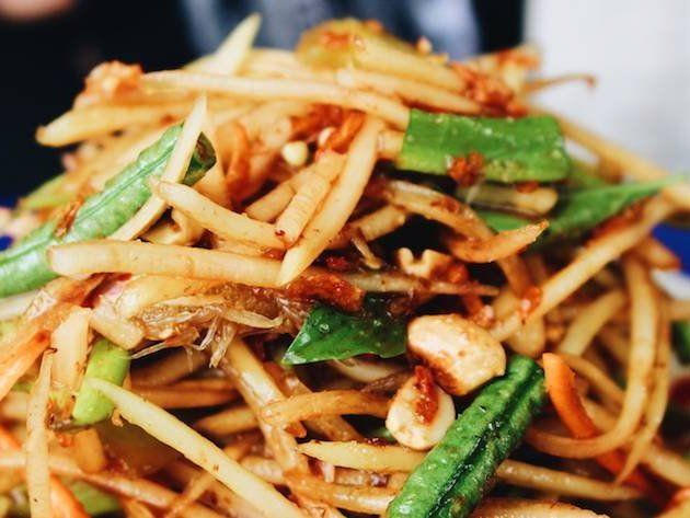 Hoi An Walking Tour and Cooking Class in Local Village