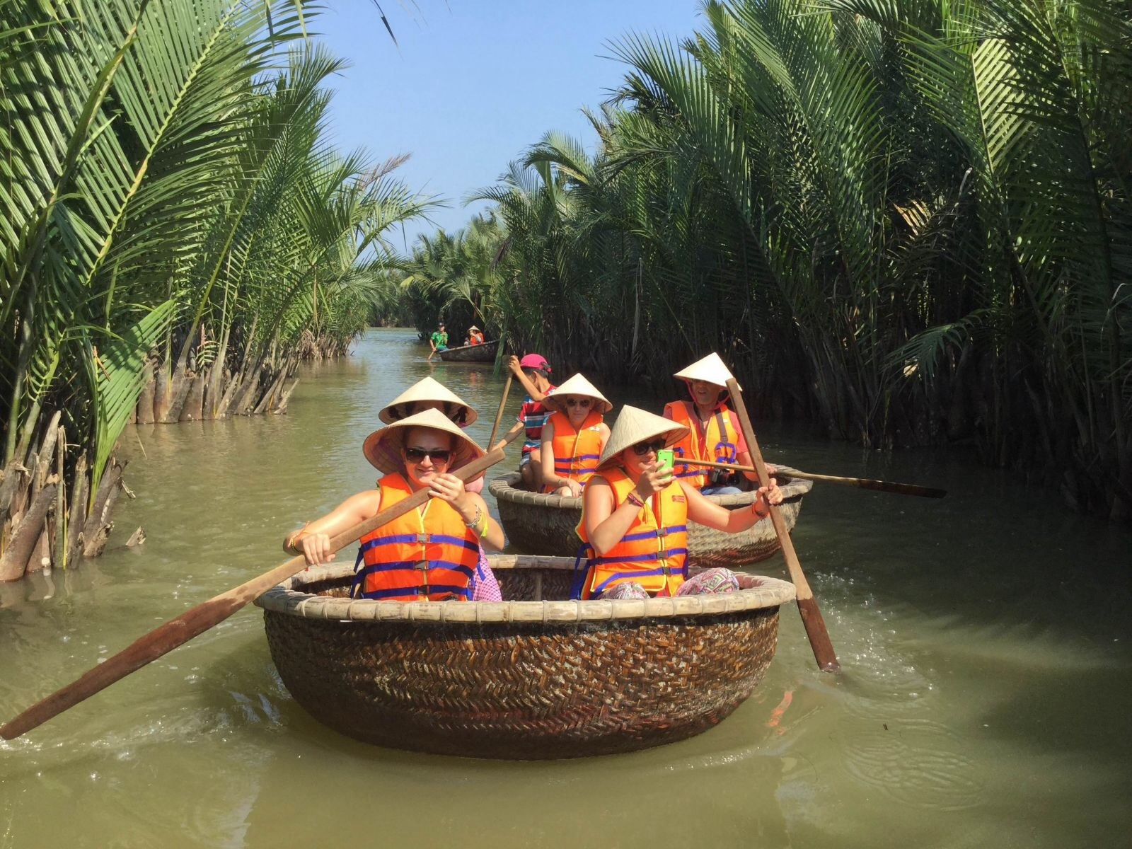 Cooking Class with Fishing Experience and Market Tour in Hoi An