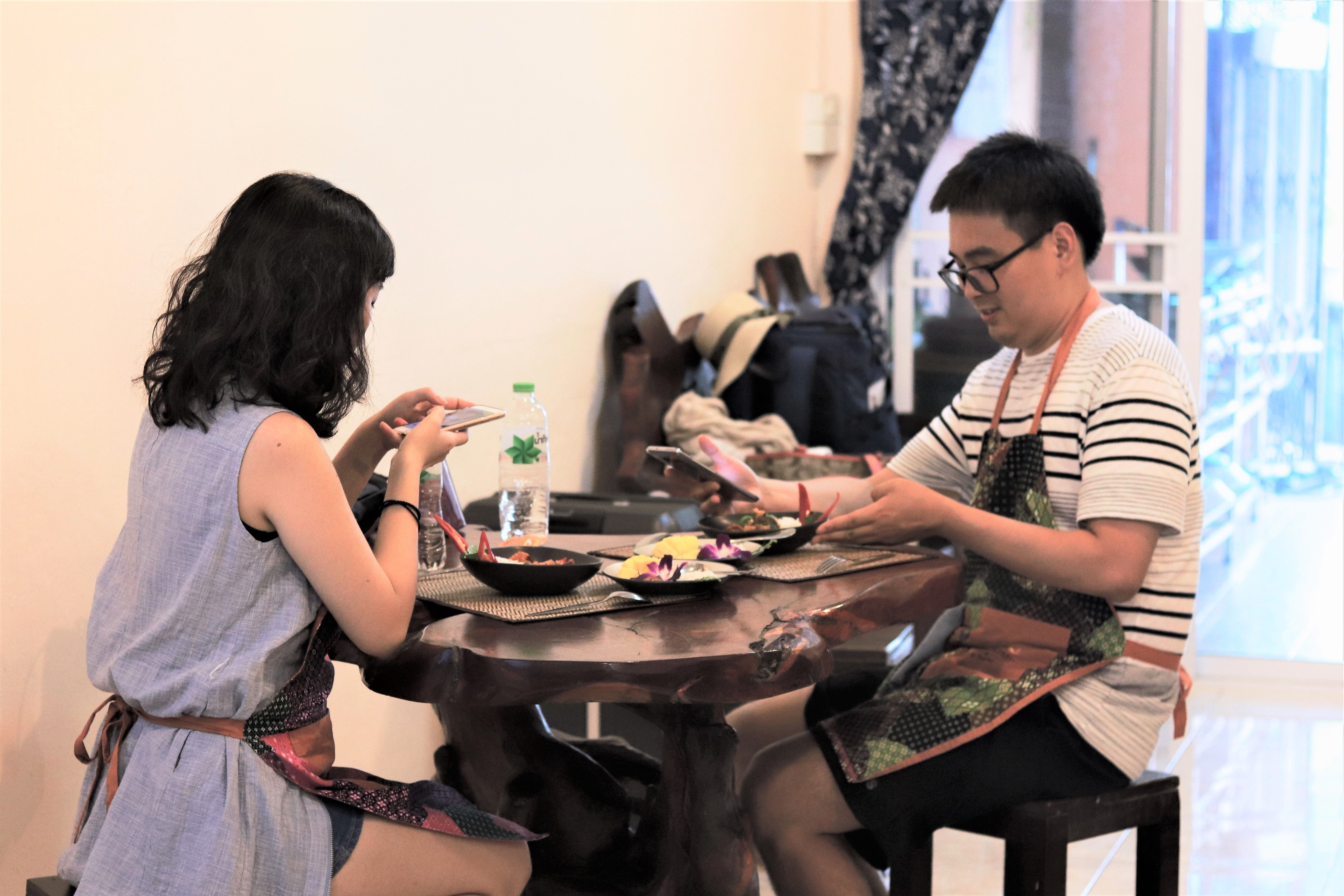Fresh Market Tour & Authentic Thai Lunch Cooking with Passionate Chef