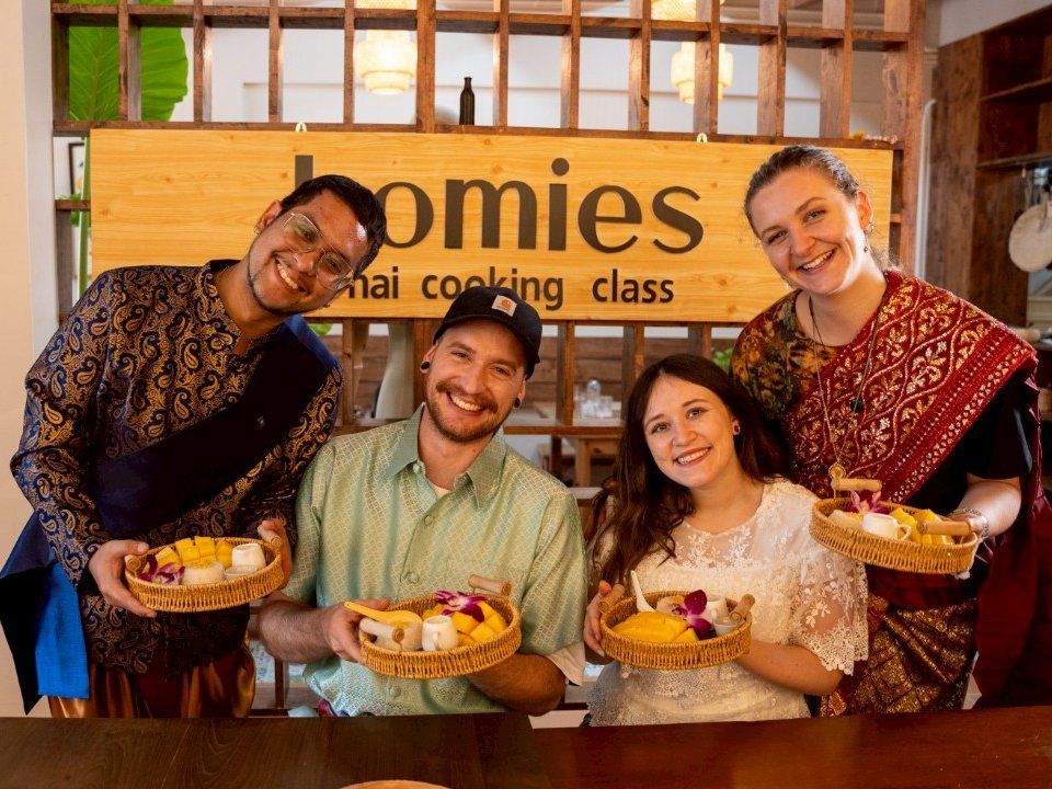 Mango Sticky Rice Magic: A Sweet Thai Dessert Workshop with Homies