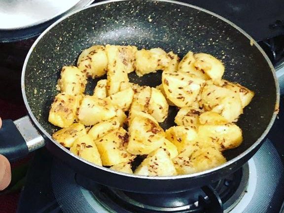 Hands-On Cooking Experience with a Local Family in Jaipur