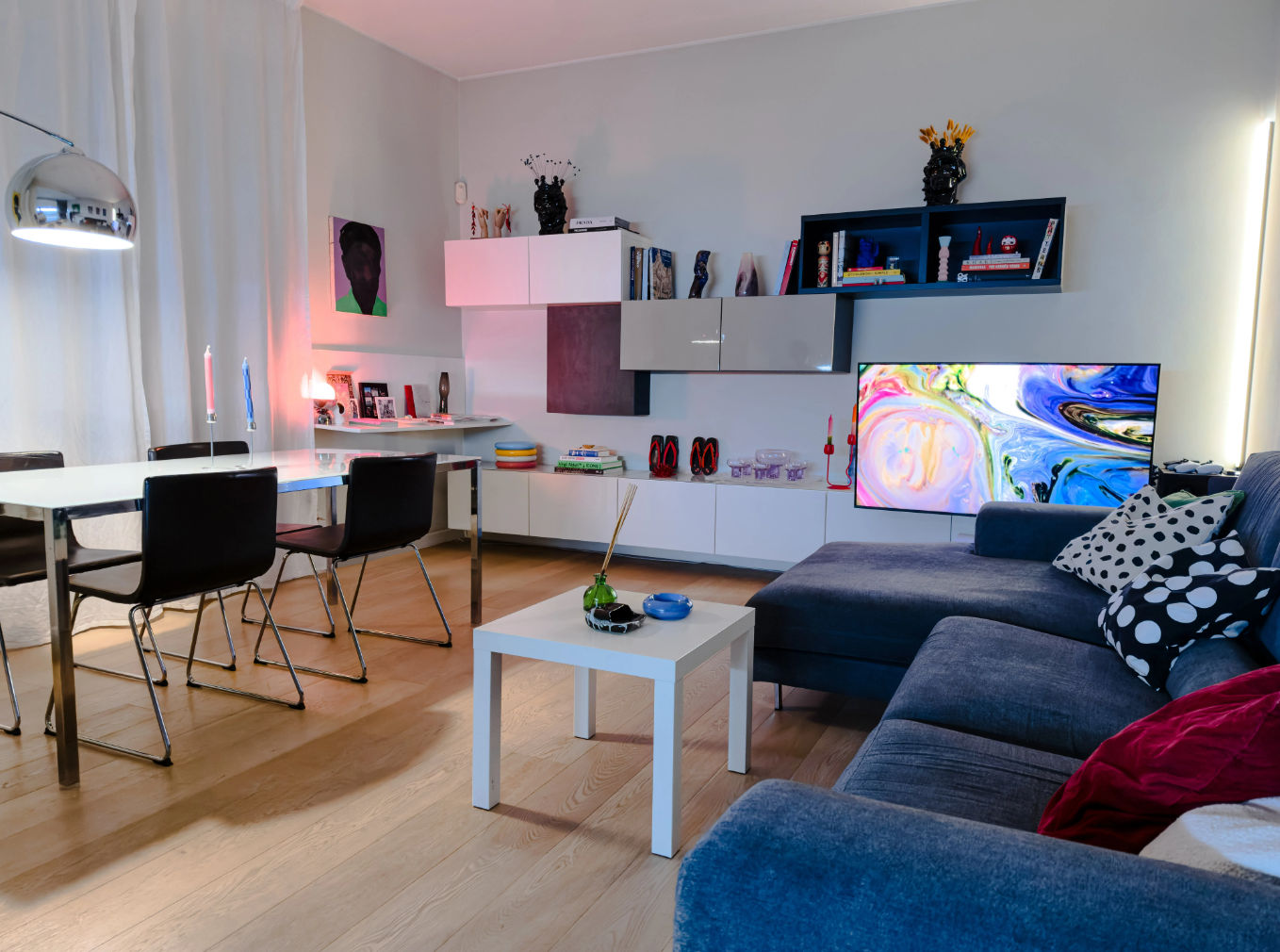 Interactive Italian Cooking Class in an Artsy Apartment