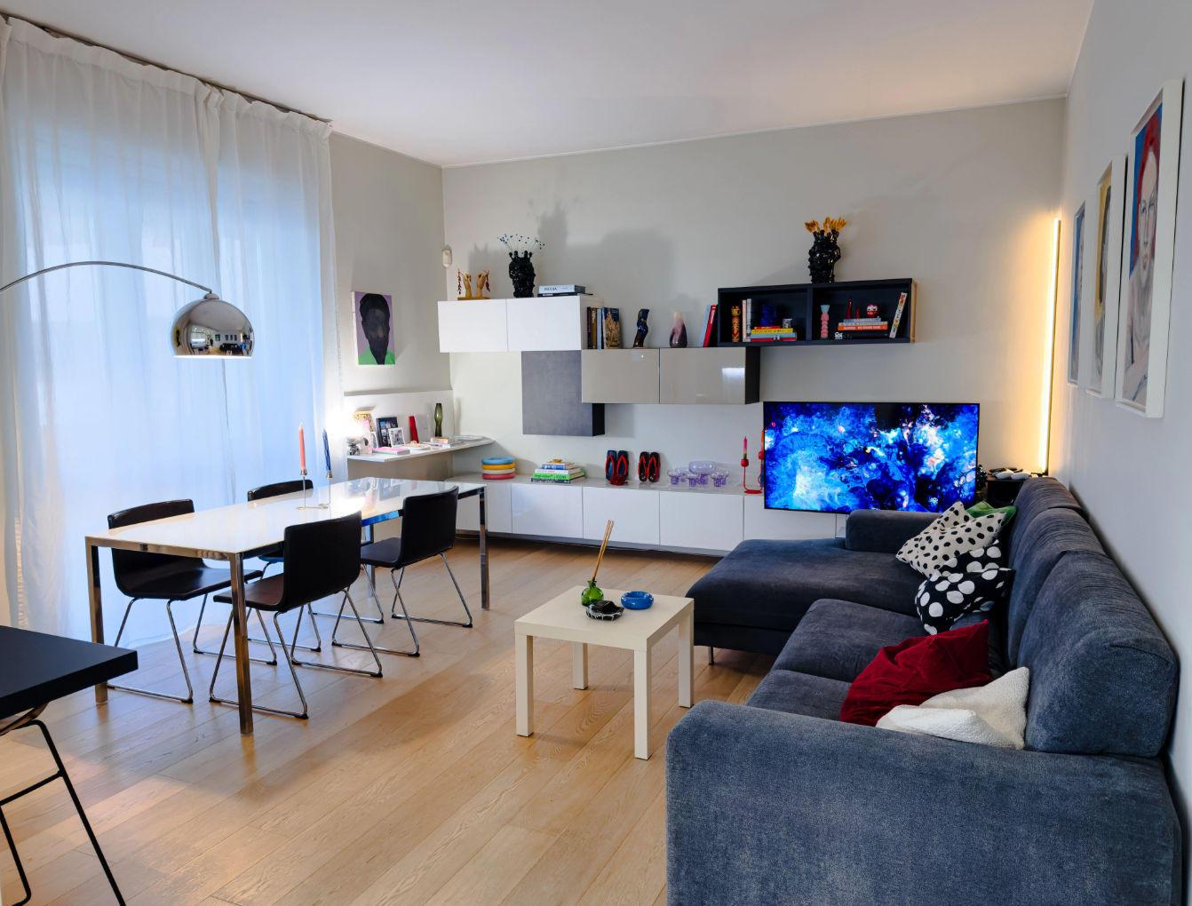 Interactive Italian Cooking Class in an Artsy Apartment
