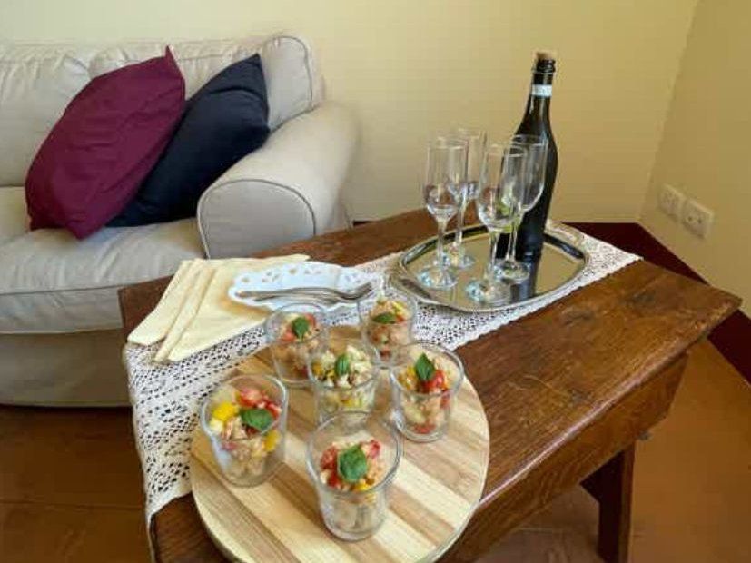 Tastes of Tuscany: Italian Aperitif & Tiramisu Experience