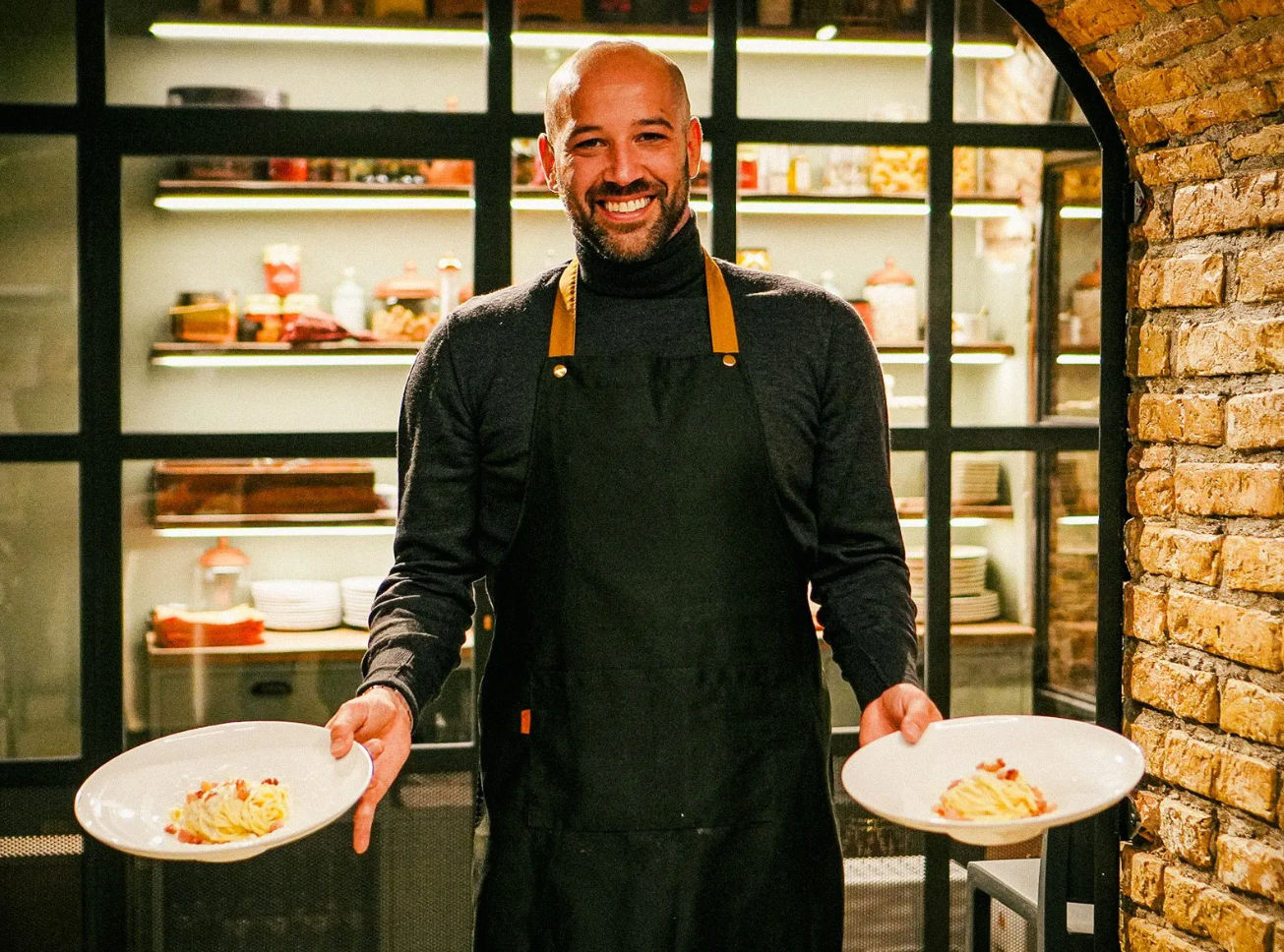 Italian Cooking Masterclass by the Colosseum: Pizza, Pasta & Tiramisu with Wine