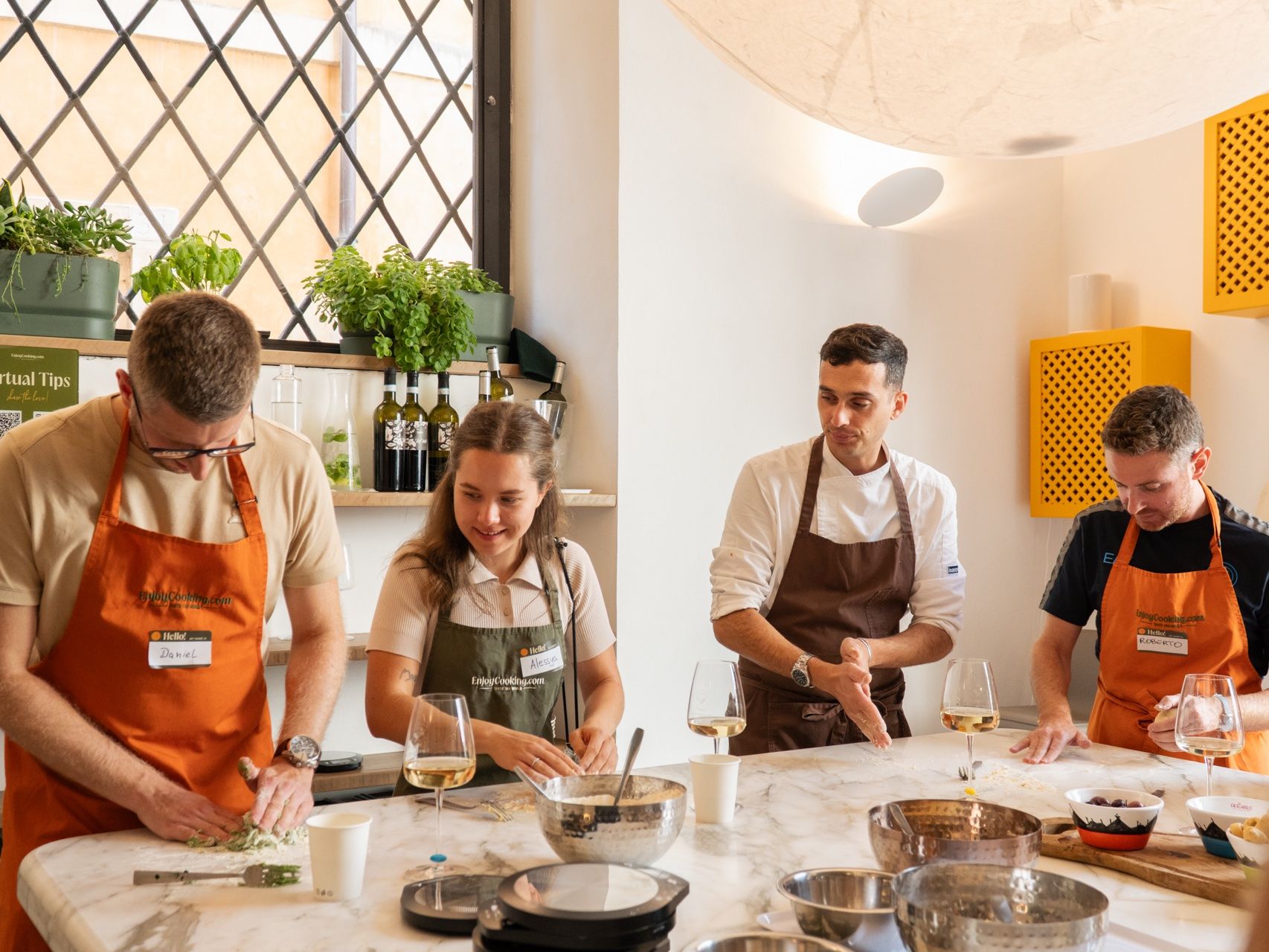 Italian Cooking Trio: Pizza, Pasta & Gelato in Piazza Mattei