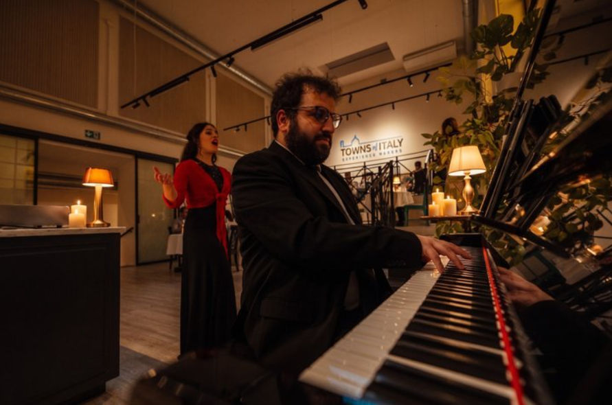 Italian Serenade in Rome: Live Cooking Show Dinner with Music
