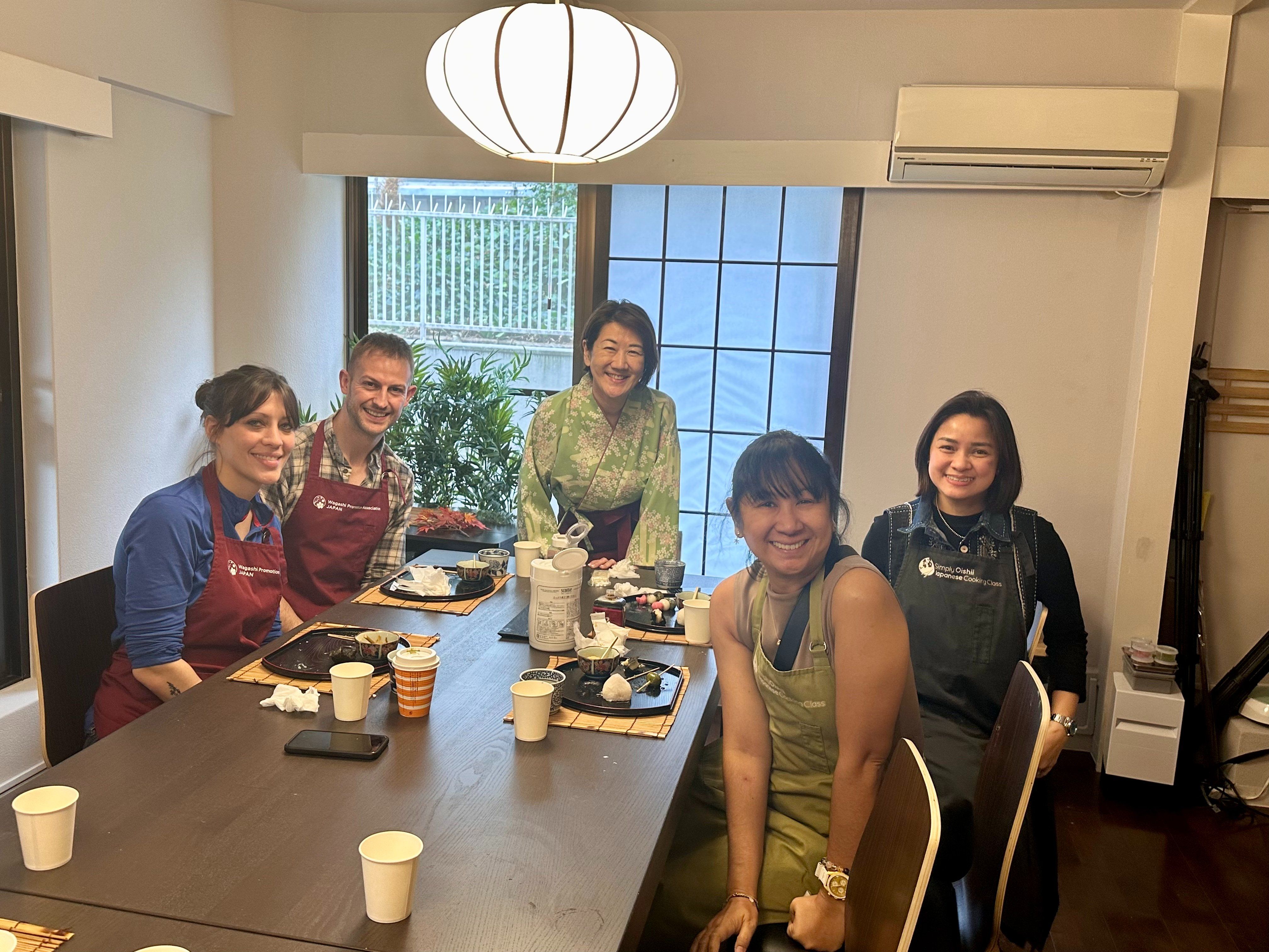 Pâtisseries japonaises : Atelier de fabrication de mochi, daifuku et wagashi + Matcha à Tokyo