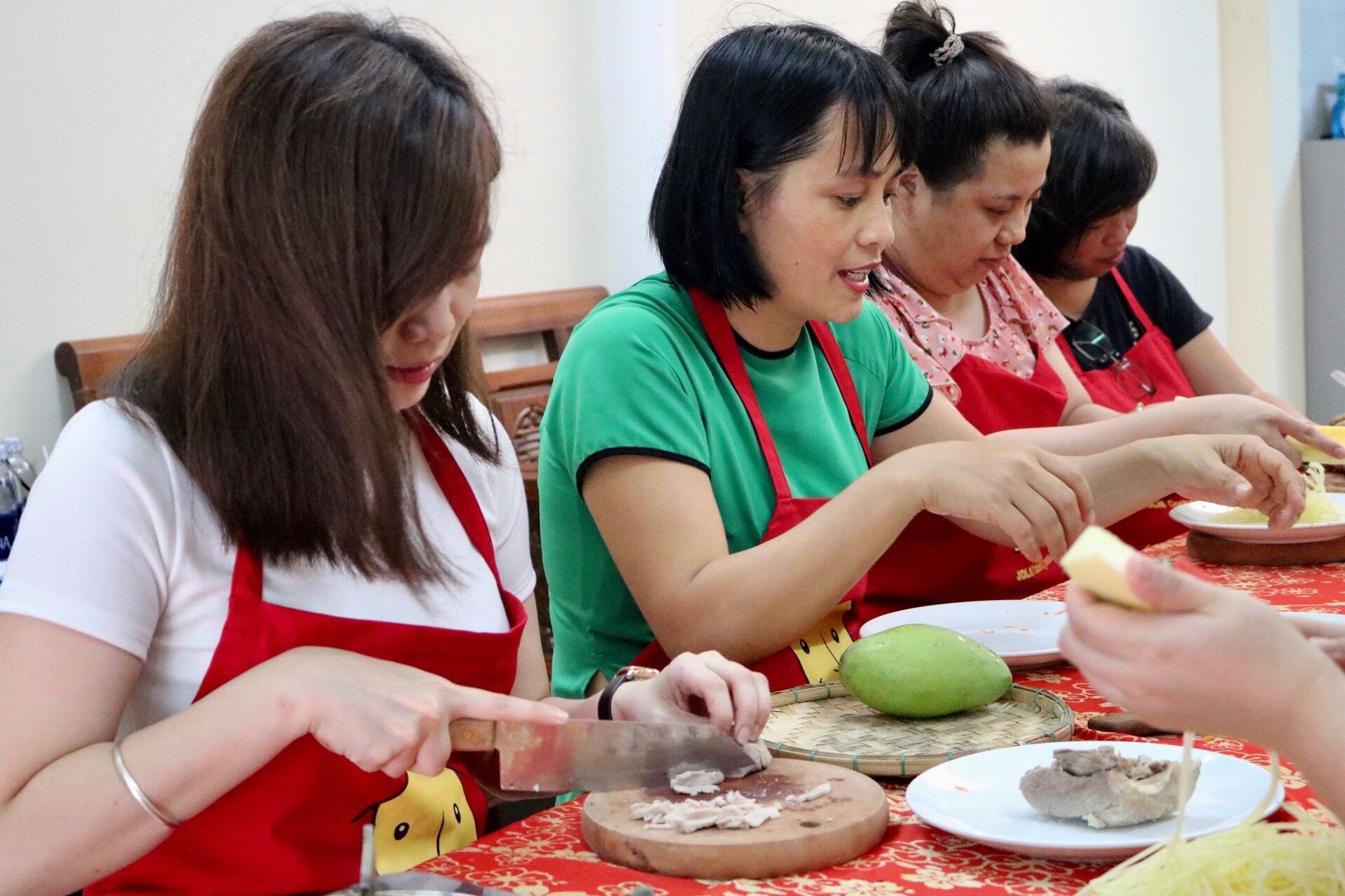 Jolie Da Nang Cooking Class with Organic Garden and Market Tour