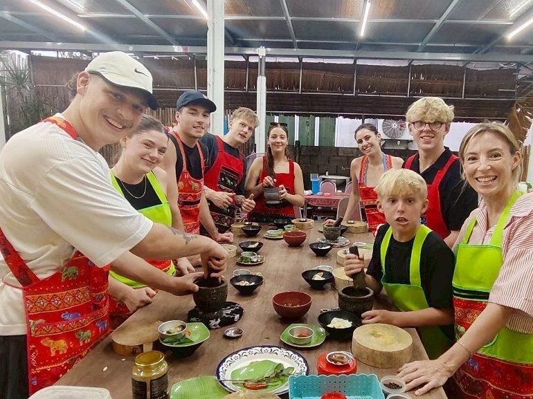 Krabi: Authentic Thai Cooking Class with Local Chef & Free Hotel Transfers