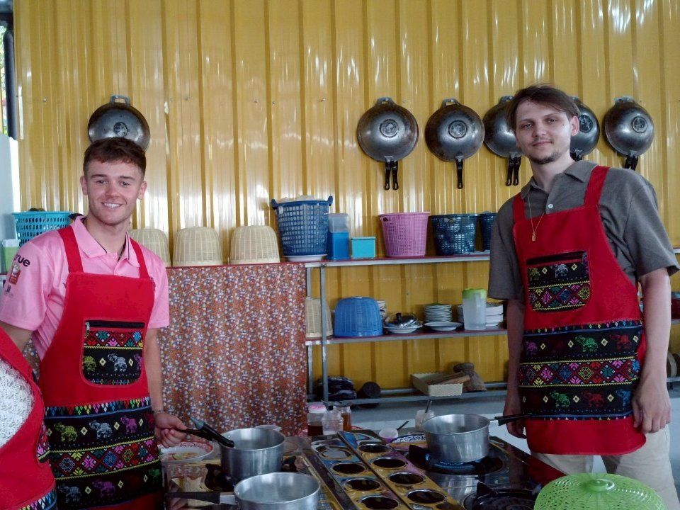 Krabi: Authentic Thai Cooking Class with Local Chef & Free Hotel Transfers