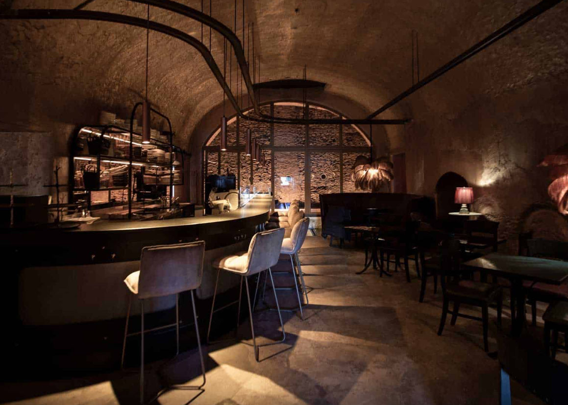 Late Night in Rome: VIP Golf Cart Food & Drinks Experience