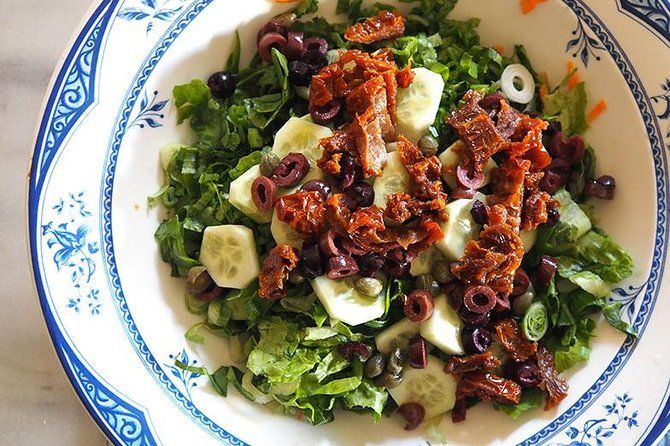 Kochen lernen in einem Privathaushalt – Ein Hauch der griechischen Inseln in Athen