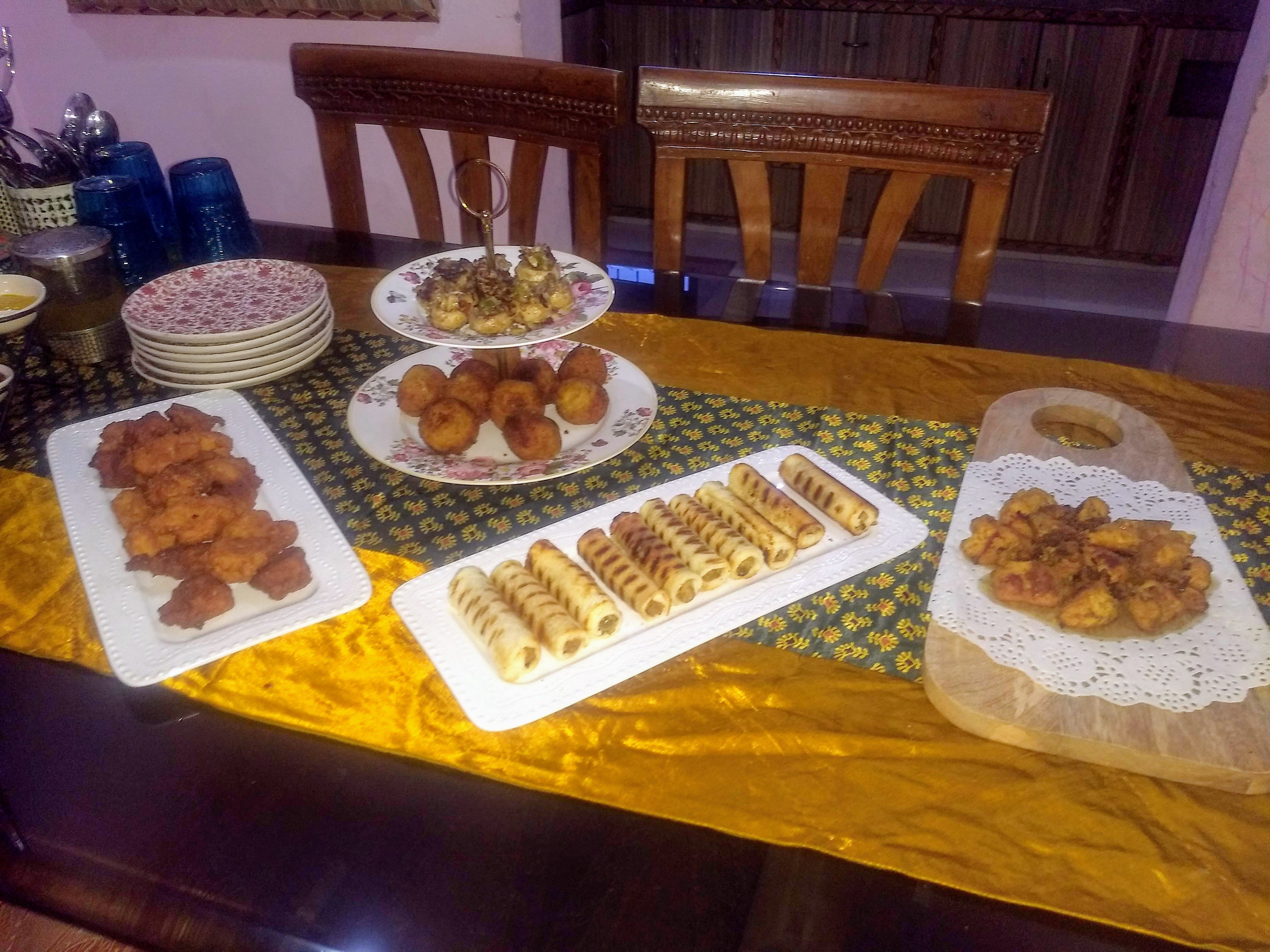 Learn and Enjoy: Homemade Street Snacks with Tea Tasting in a Local Home