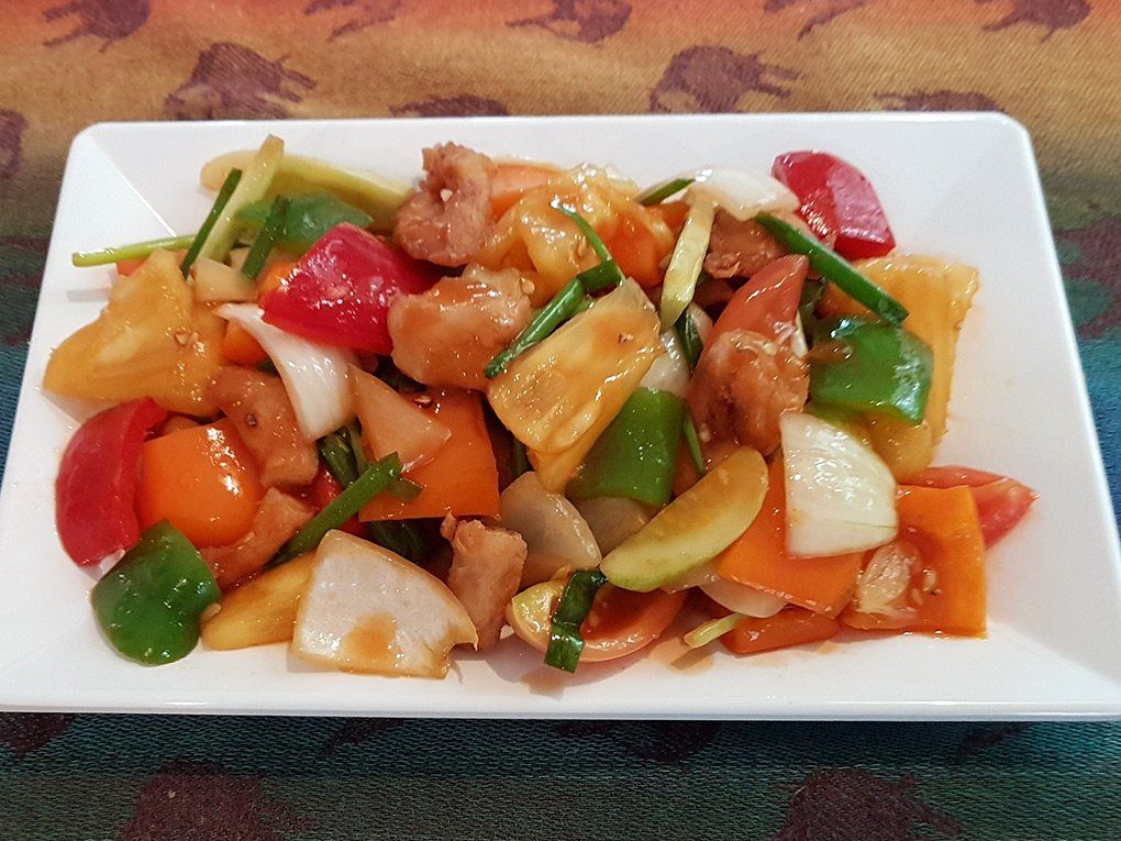 Choose Your Own Favorite Thai Dish Hands-on Authentic Thai Cooking Class with Local Market Tour