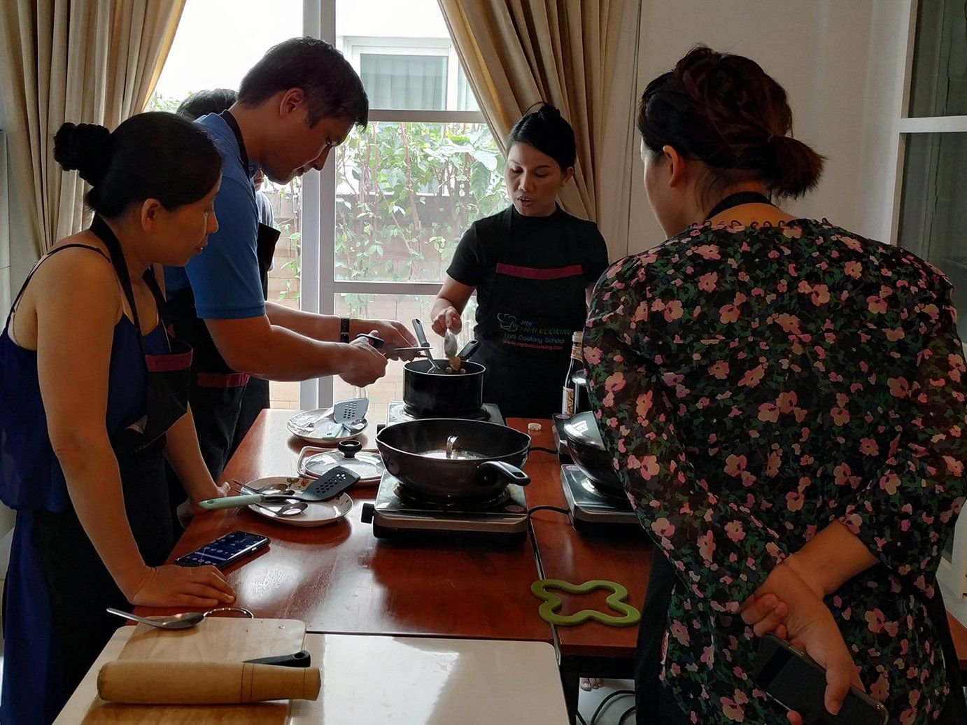 Choose Your Own Favorite Thai Dish Hands-on Authentic Thai Cooking Class with Local Market Tour