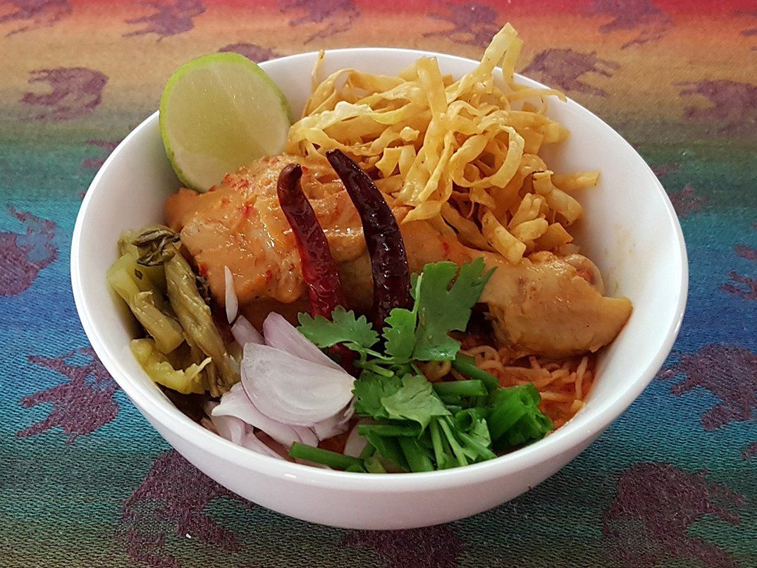 Choose Your Own Favorite Thai Dish Hands-on Authentic Thai Cooking Class with Local Market Tour