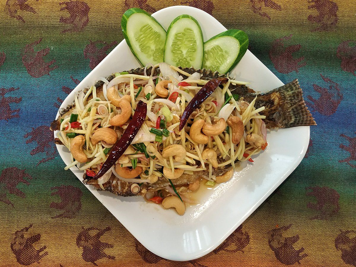 Choose Your Own Favorite Thai Dish Hands-on Authentic Thai Cooking Class with Local Market Tour