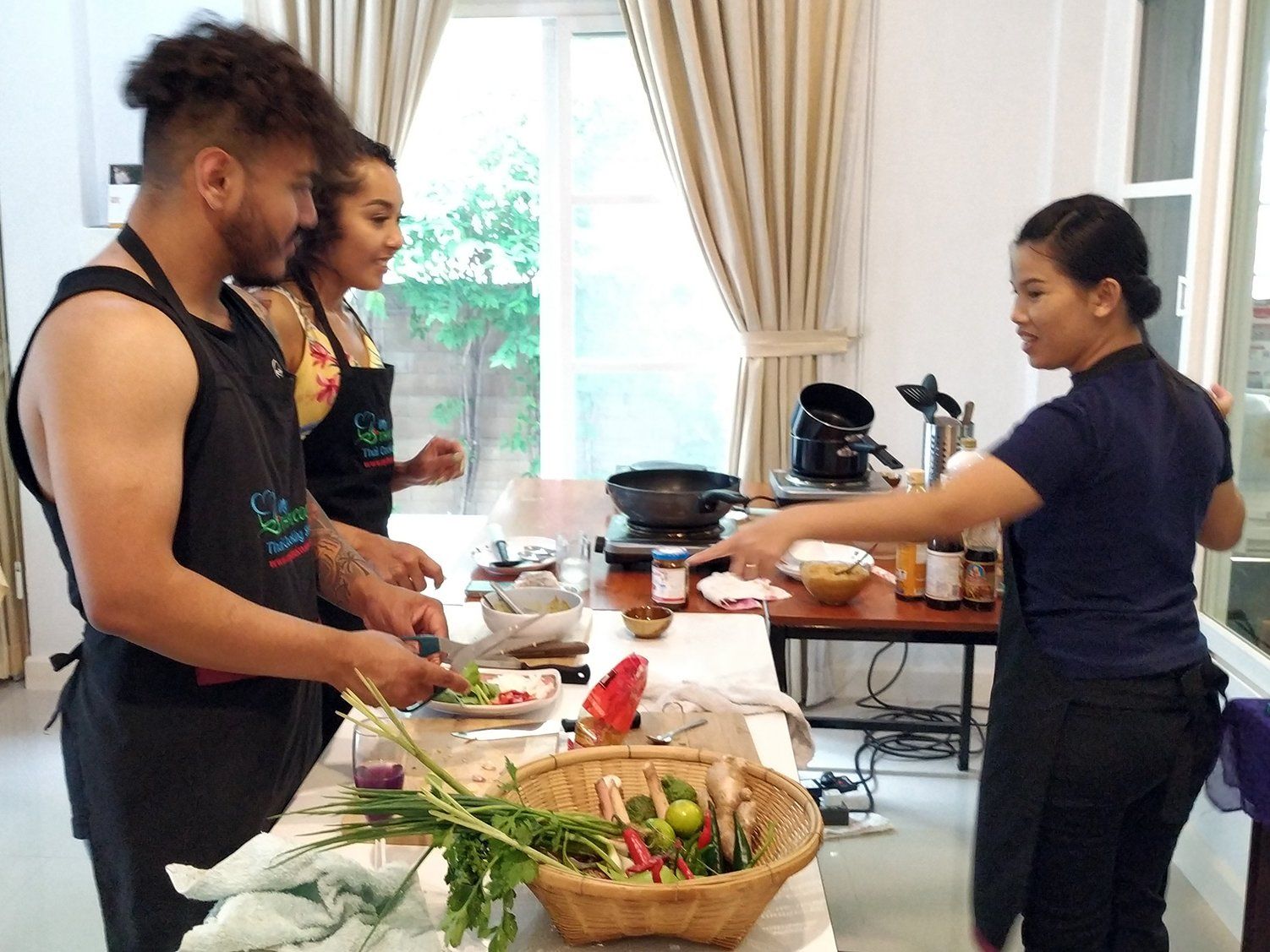 Choose Your Own Favorite Thai Dish Hands-on Authentic Thai Cooking Class with Local Market Tour
