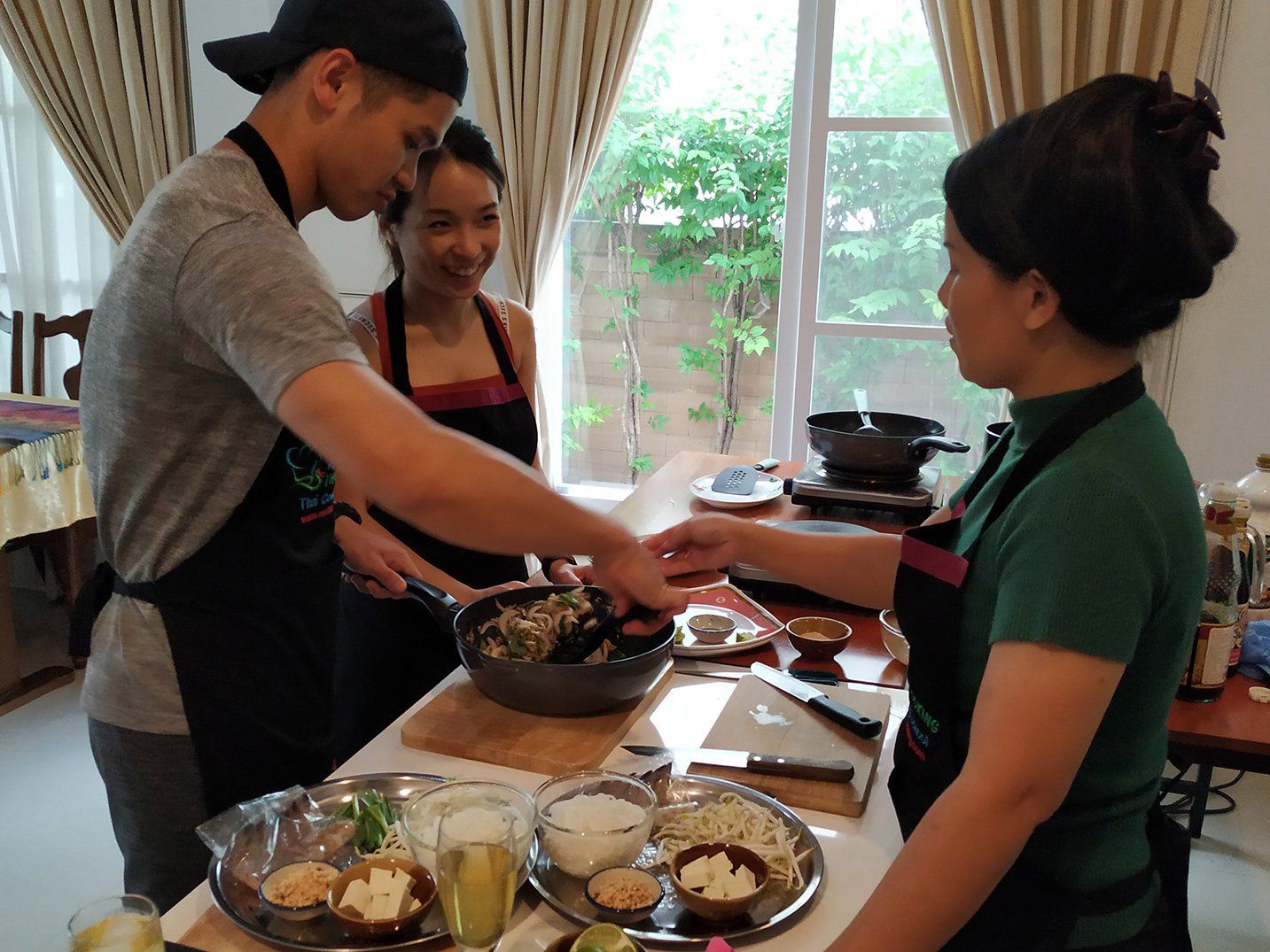 Choose Your Own Favorite Thai Dish Hands-on Authentic Thai Cooking Class with Local Market Tour