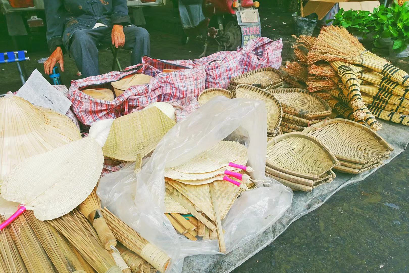 Escape to The Farm Market with Local Food
