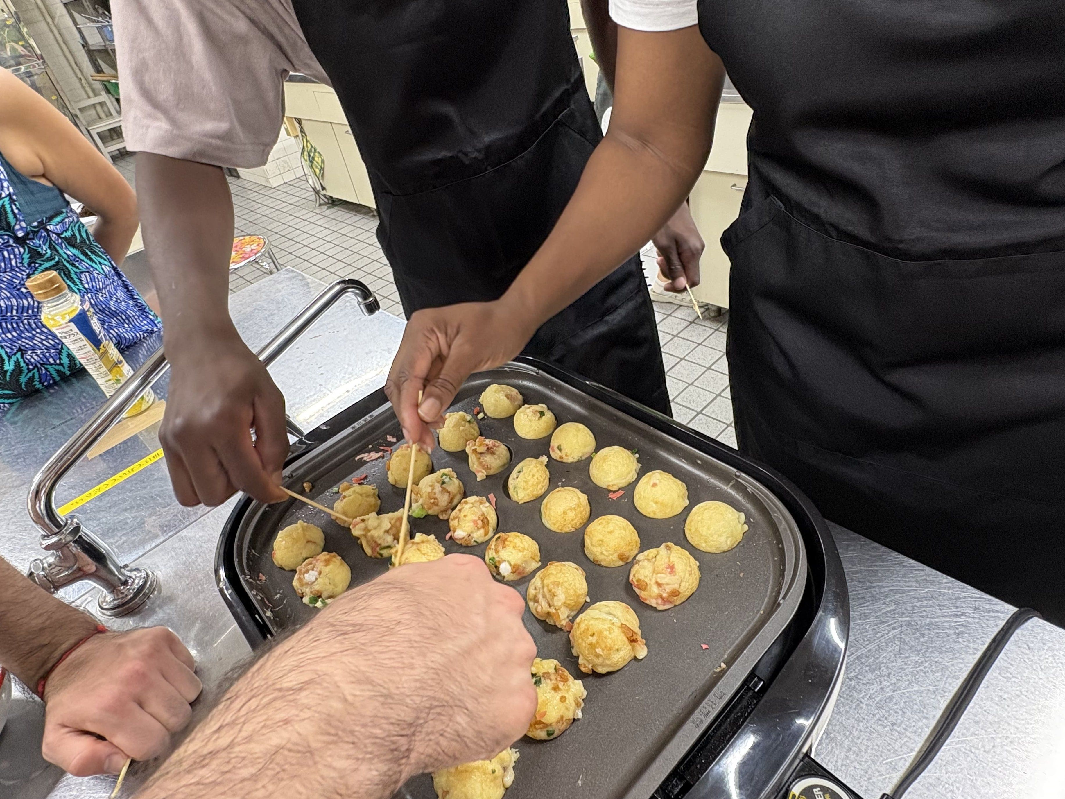 Let’s Have Fun Making Japan’s Famous Takoyaki in Nagoya!
