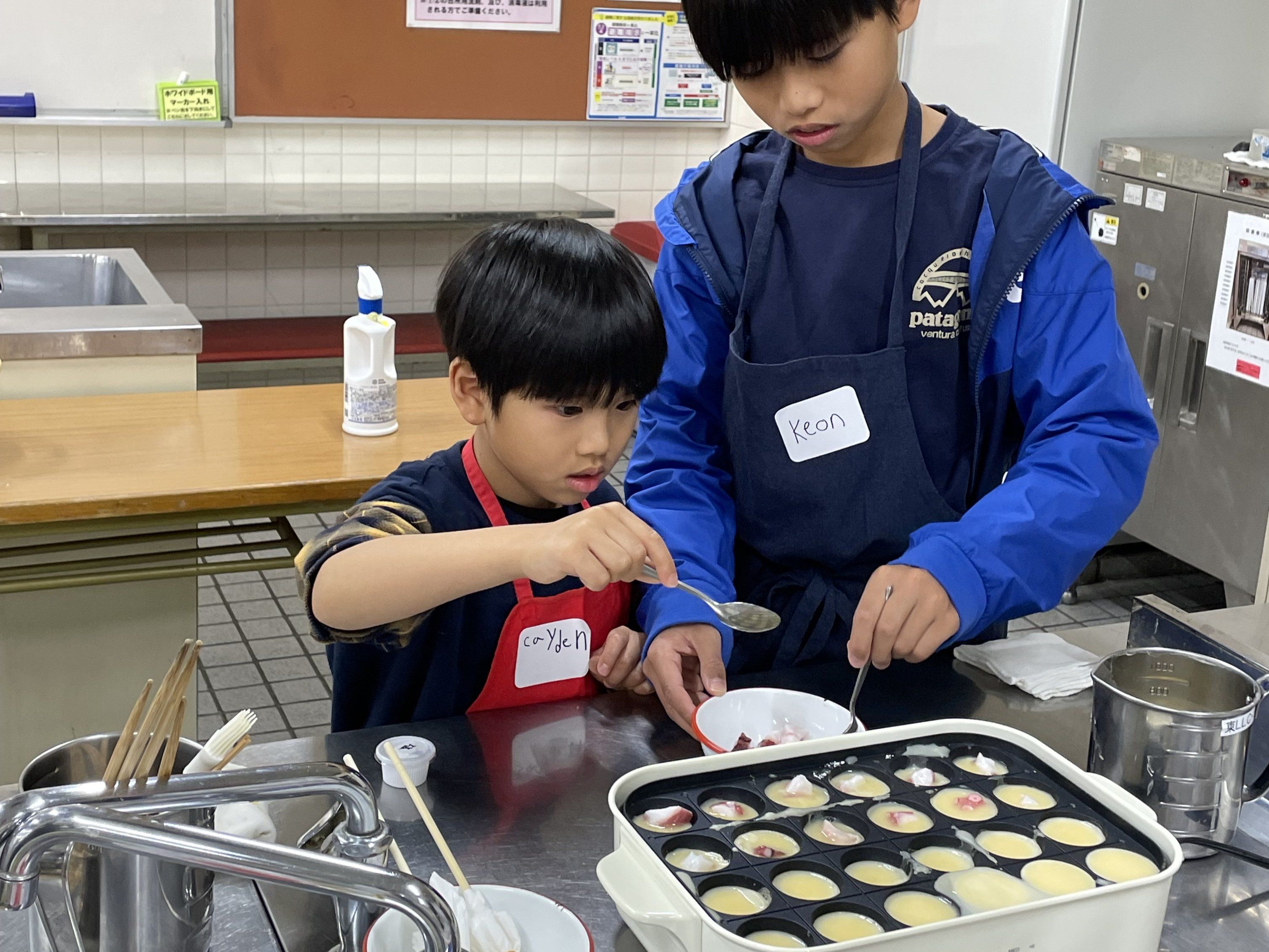 Mari bersenang-senang membuat Takoyaki Jepang yang terkenal di Nagoya!