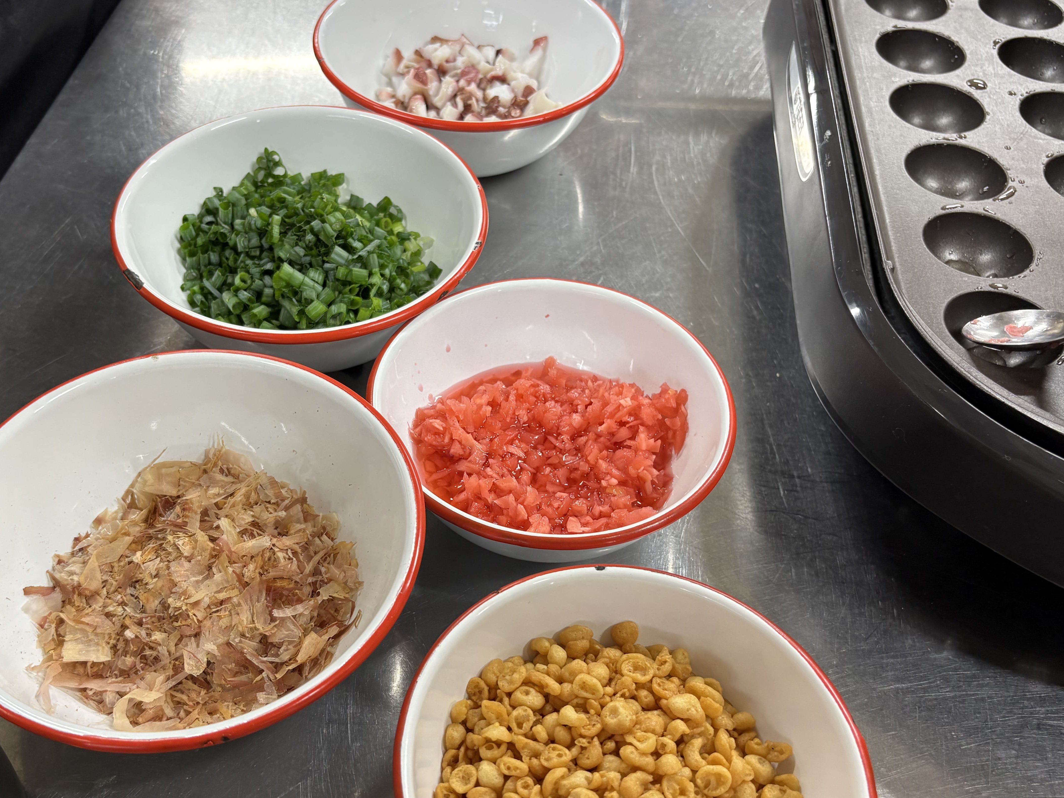 Let’s Have Fun Making Japan’s Famous Takoyaki in Nagoya!
