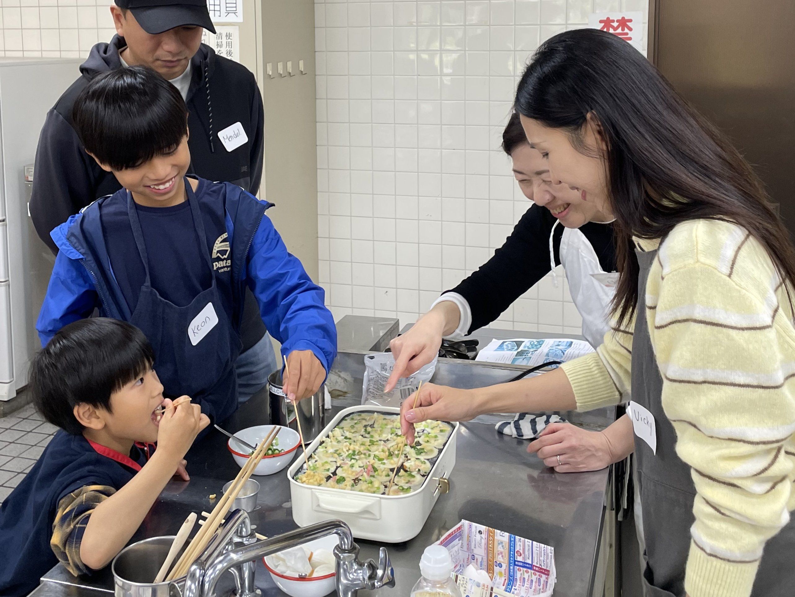 Mari bersenang-senang membuat Takoyaki Jepang yang terkenal di Nagoya!