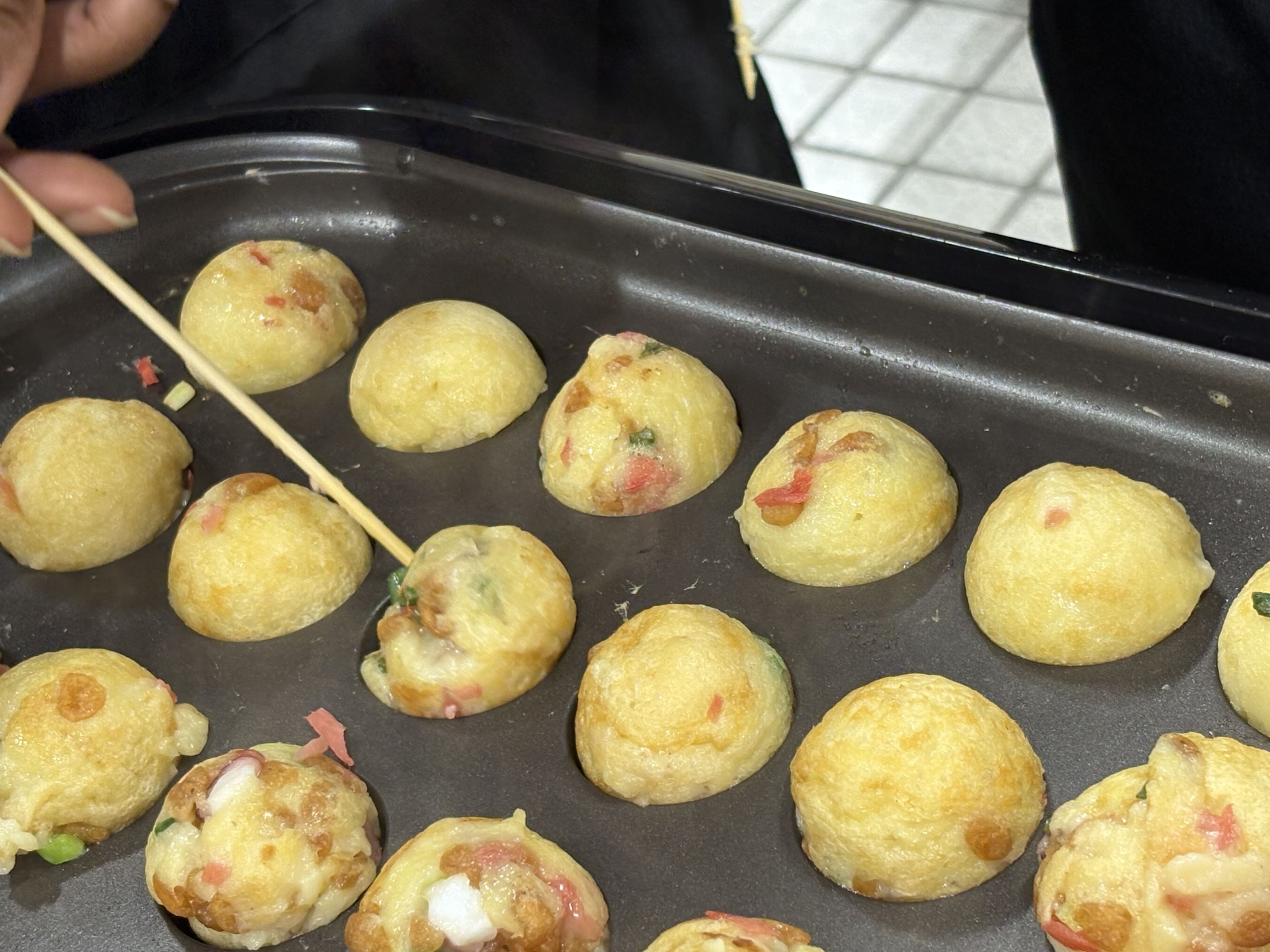 Let’s Have Fun Making Japan’s Famous Takoyaki in Nagoya!