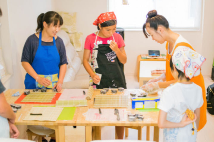Let's Make Artistic Sushi in Osaka