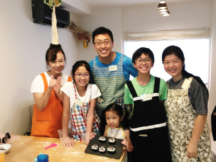 Let's Make Artistic Sushi in Osaka