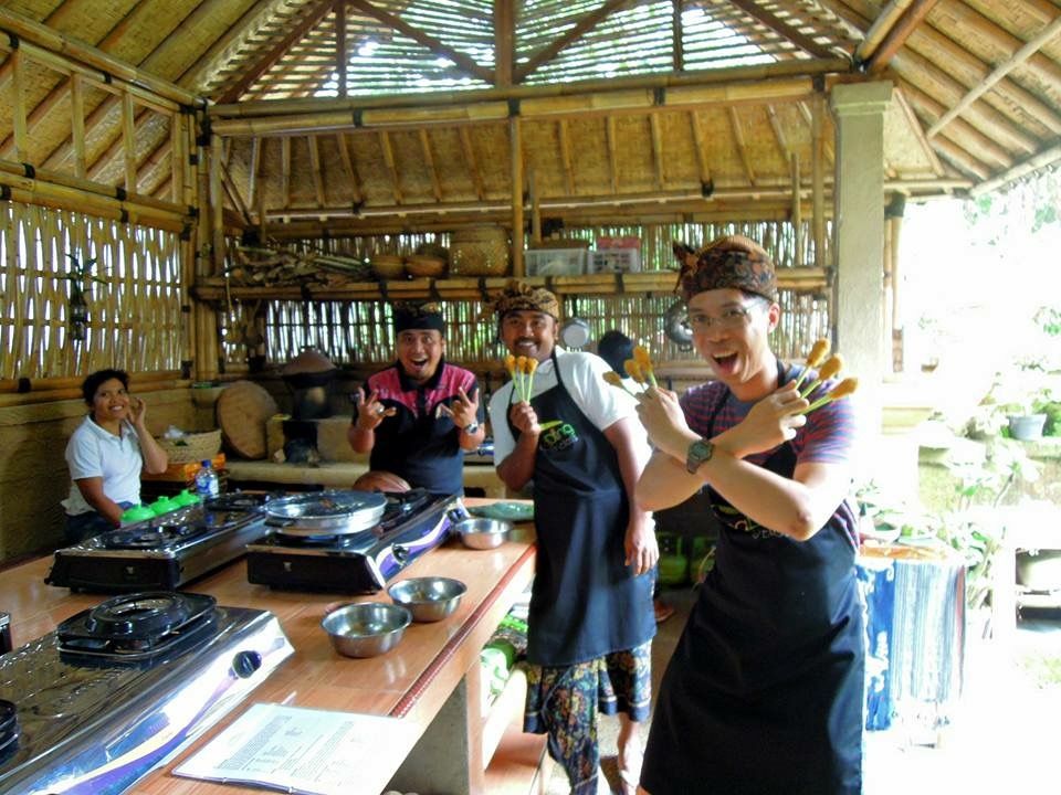 Exclusive Authentic Balinese Cooking in a Balinese Family Home