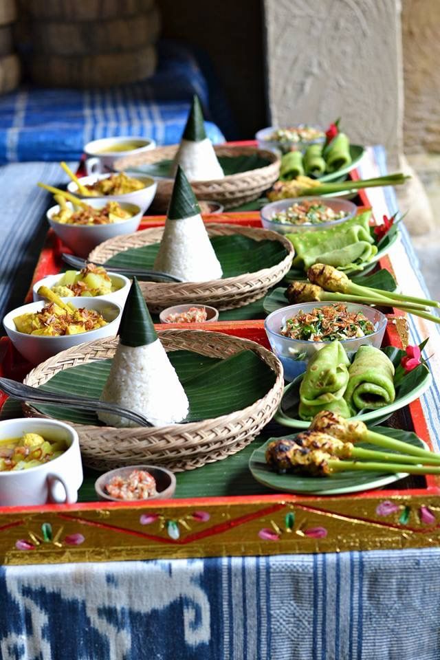 Exclusive Authentic Balinese Cooking in a Balinese Family Home