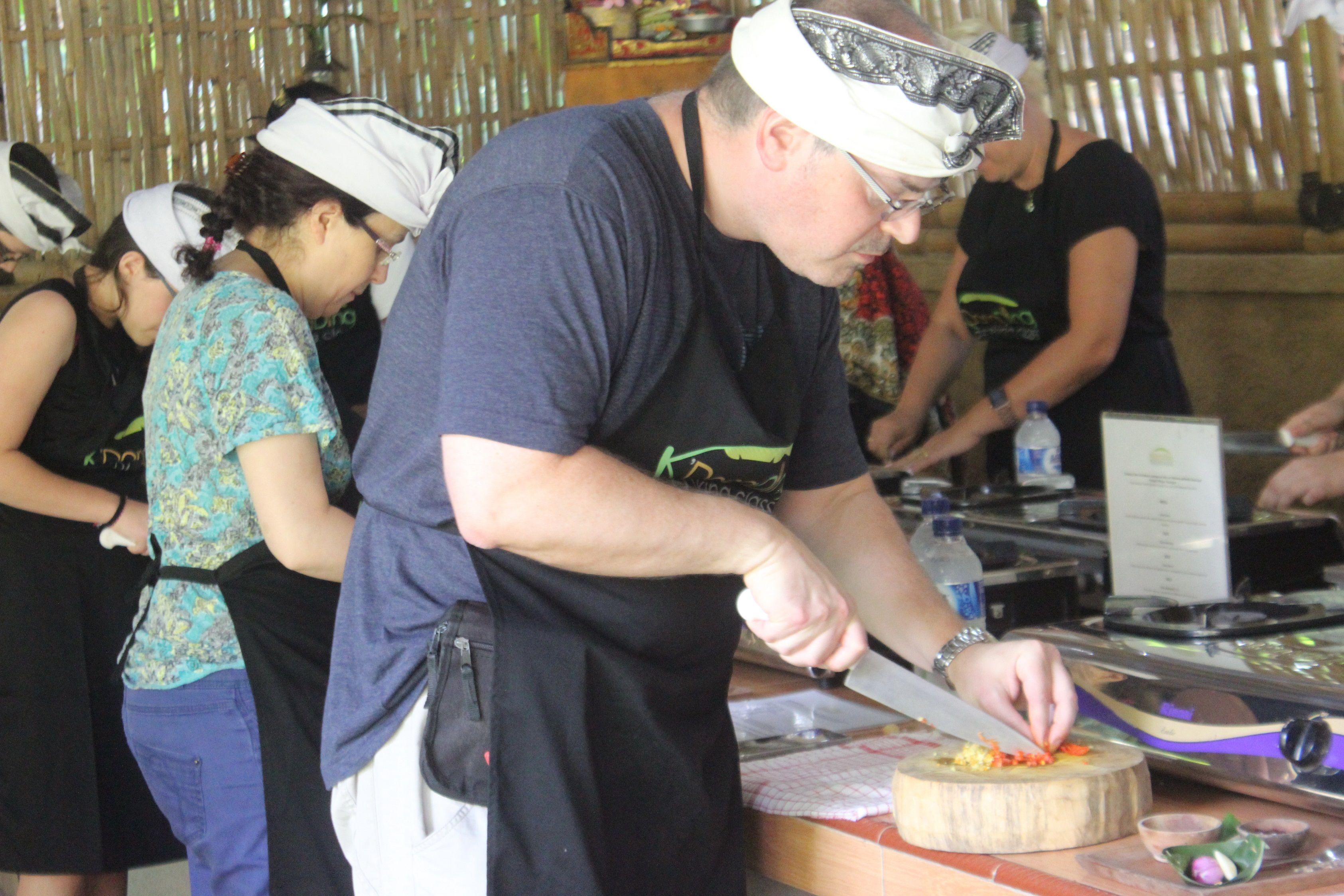 Exclusive Authentic Balinese Cooking in a Balinese Family Home