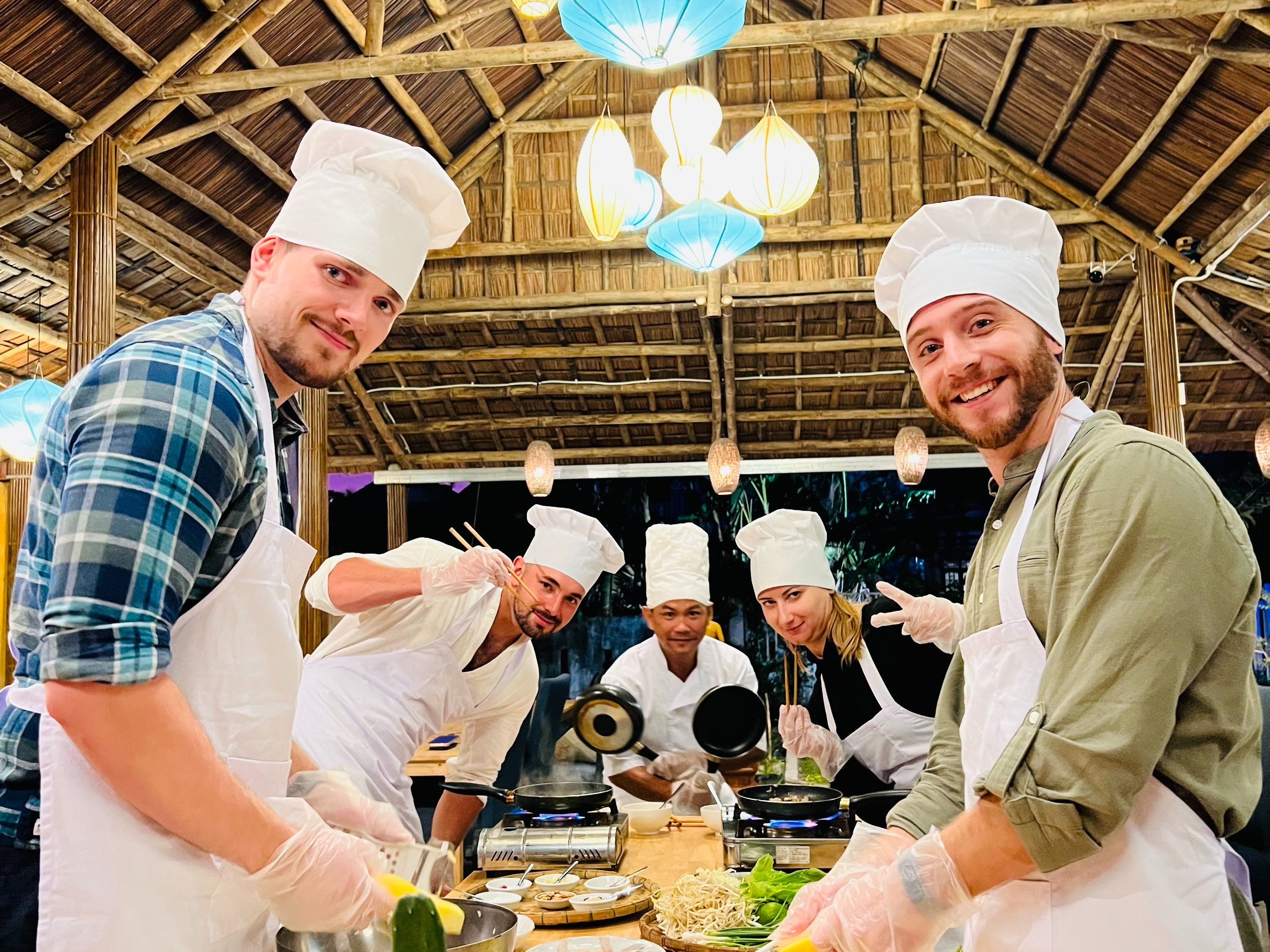 Pasar Lokal dan Kelas Memasak