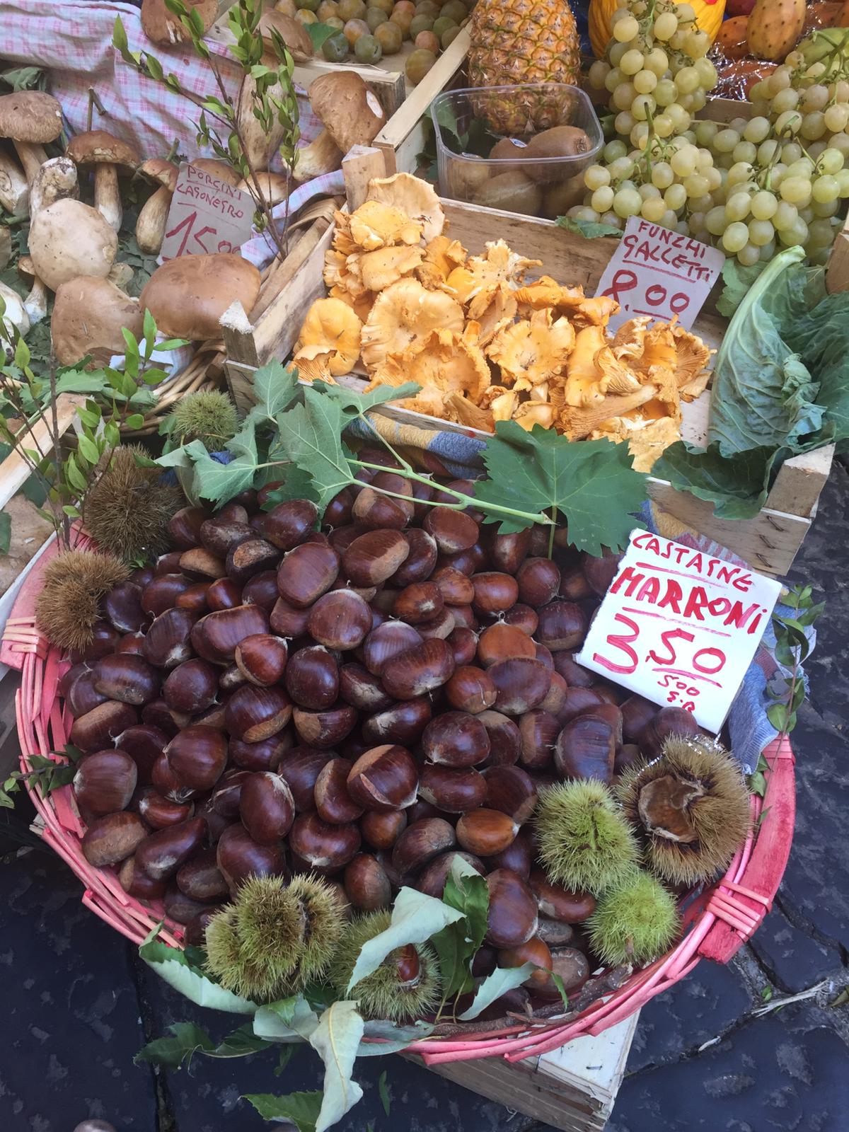 Local Market Tour + Neapolitan Cuisine Cooking Class Private Class