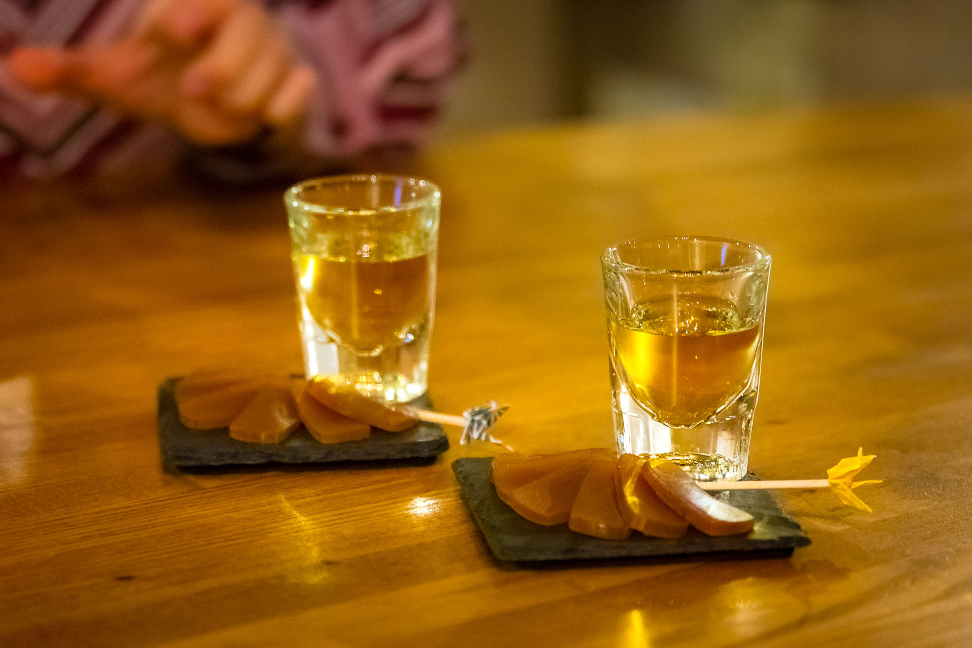 Luxury Sake and Whisky Nightlife Tour in Kyoto