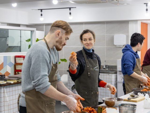 Make 4 Types of Kimchi and Visit a Local Market