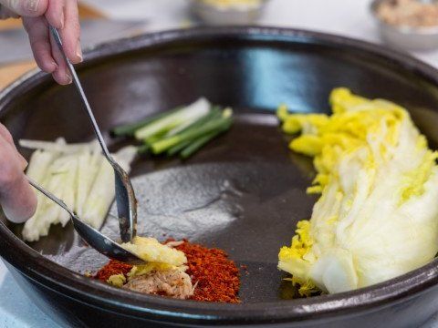 Make 4 Types of Kimchi and Visit a Local Market