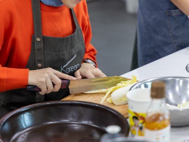 Make 4 Types of Kimchi and Visit a Local Market