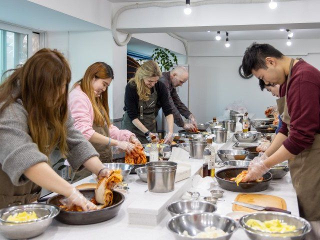 Make 4 Types of Kimchi and Visit a Local Market