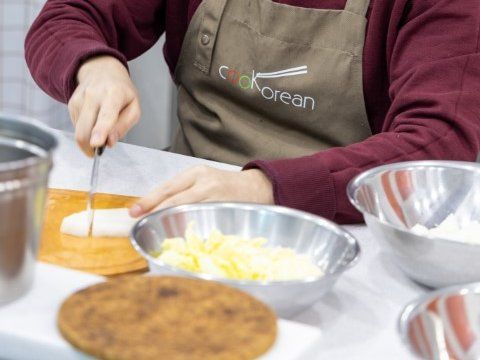 Make 4 Types of Kimchi and Visit a Local Market